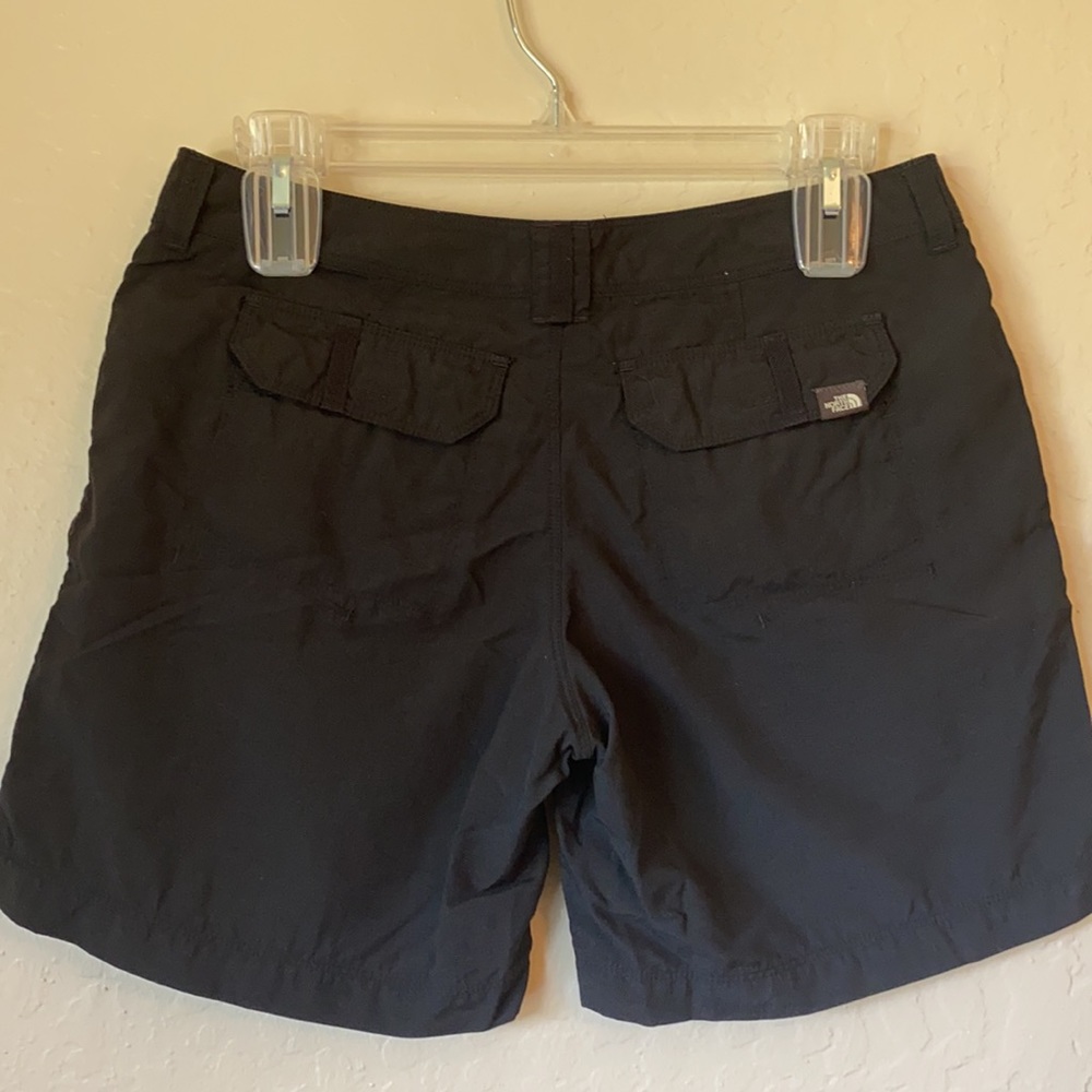 Excellent condition black north face shorts - Picture 2 of 6